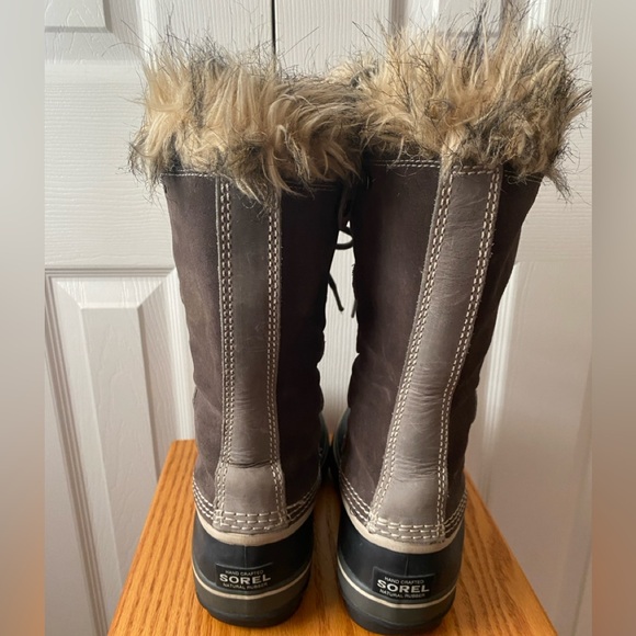 SOREL Joan Of Arctic Quarry/Black Waterproof Faux Fur Winter Snow Boots SZ 8 - Picture 4 of 9